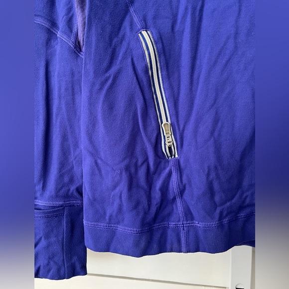 LULULEMON | 10 | RUN-DASH Pullover | Wish Blue - Picture 8 of 13